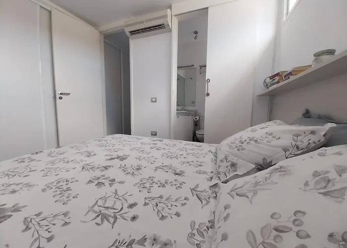 Atico Frente Mar لوس أبريغوس